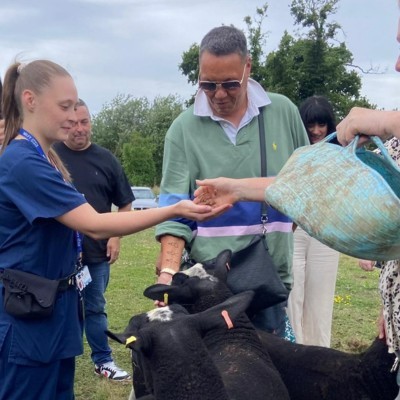 Gok Wan visits Kent and Medway Adolescent Hospital_Credit NELFT.jpg